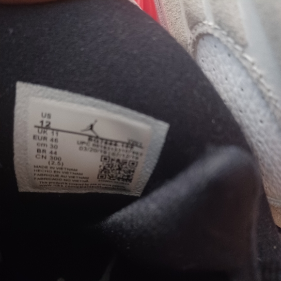 Air Jordan Men's 8 Retro SE Shoe - Picture 6 of 6